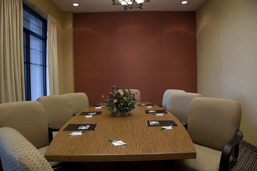 Holiday Inn Hotel & Suites Owatonna Facilities photo