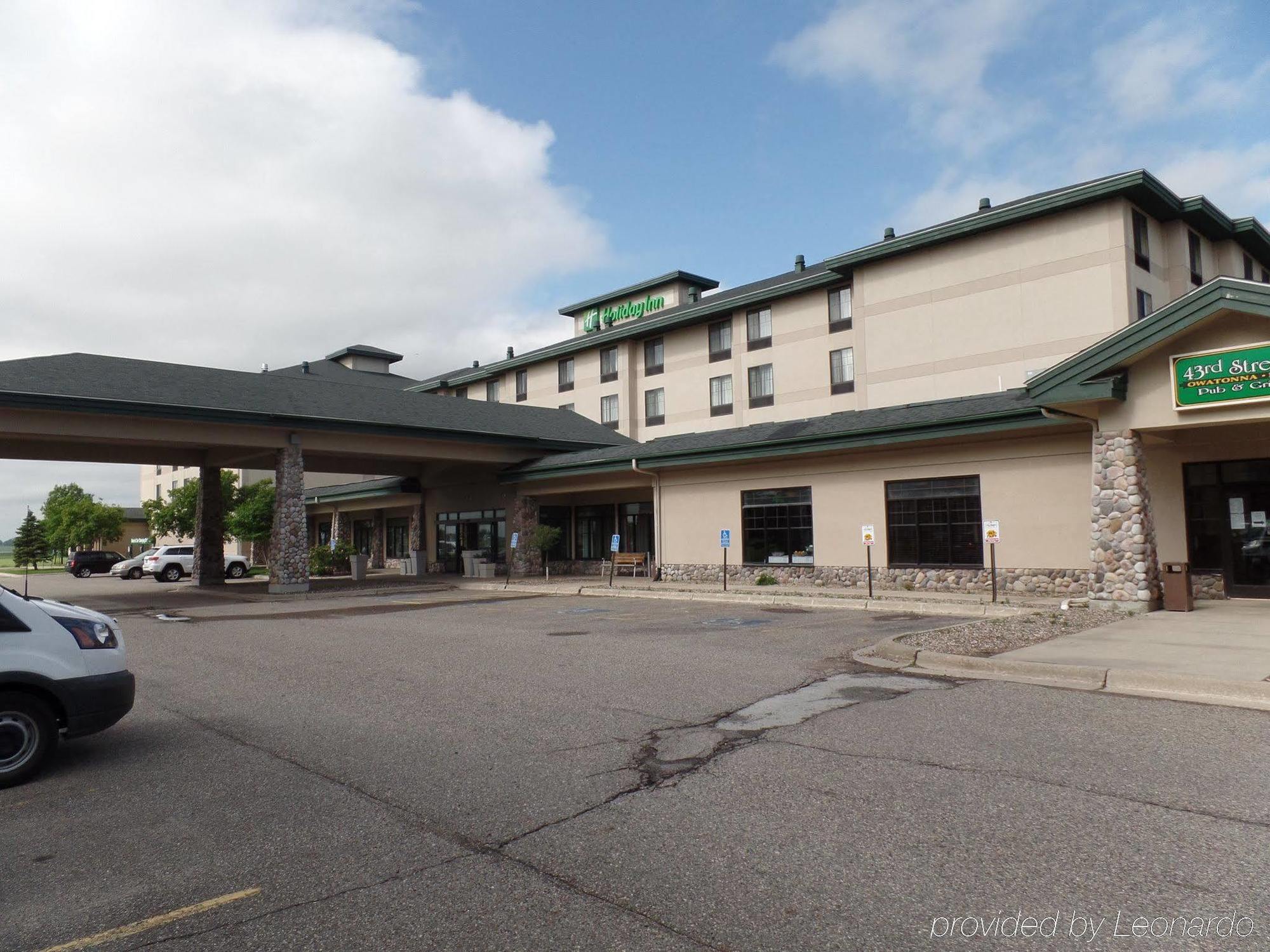 Holiday Inn Hotel & Suites Owatonna Exterior photo