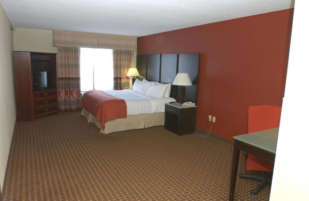 Holiday Inn Hotel & Suites Owatonna Exterior photo